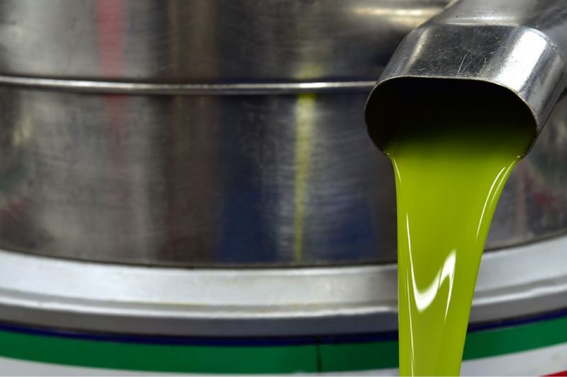 ZEYTİNYAĞI HAKKINDA BİLMENİZ GEREKENLER