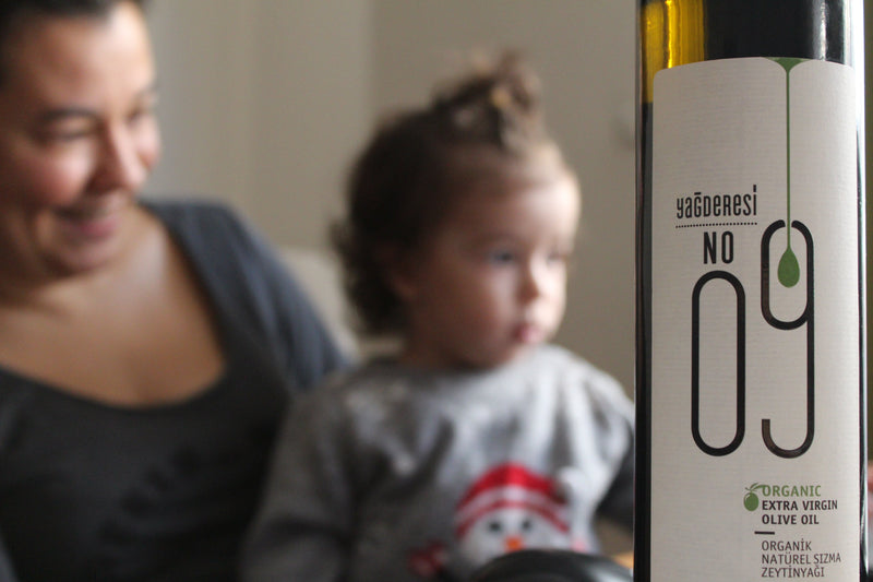 ORGANİK ZEYTİNYAĞI BEBEKLER İÇİN DE GEREKLİ